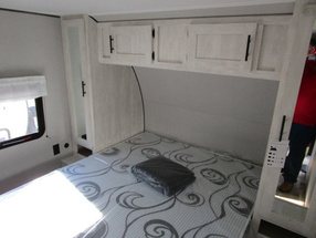 2023 Shasta Shasta Travel Trailer 26BH, $ 27,999