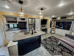 2022 Palomino Puma 32MBDS, $ 36,986