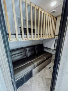 2022 Palomino Puma 32MBDS, $ 36,986