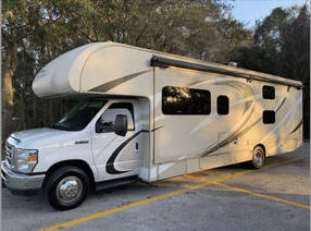 2017 Thor Industries Chateau 31E, $ 69,986