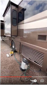2007 Fleetwood Revolution LE 40L, $ 92,986