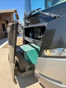 2014 Winnebago Journey 40U, $ 149,986