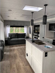 2021 Forest River Vibe 28RL, $ 32,986