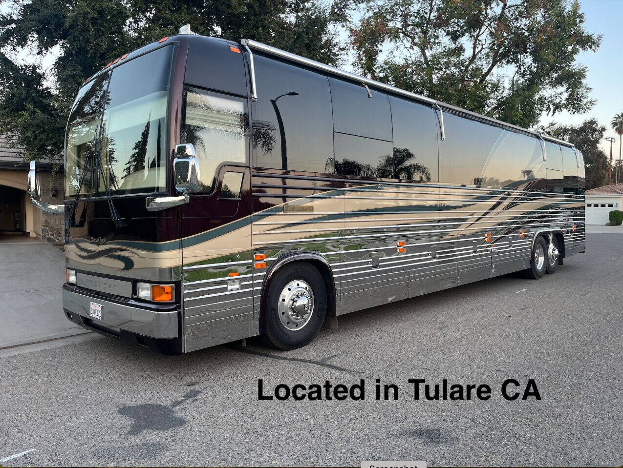 2001 Prevost Royale Coach XL2, $ 193,986