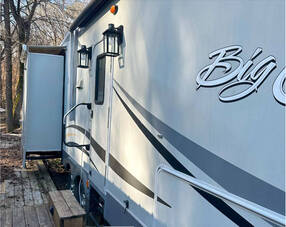 2011 Heartland Big Country 3355RL, $ 16,986