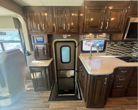 2019 Thor Industries Palazzo, $ 141,986