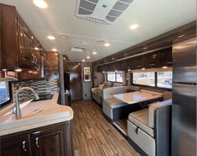2019 Thor Industries Palazzo, $ 141,986