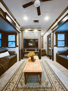 2018 Keystone Montana 3701LK, $ 43,986