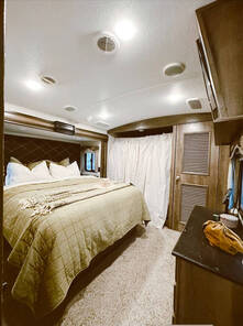 2018 Keystone Montana 3701LK, $ 43,986