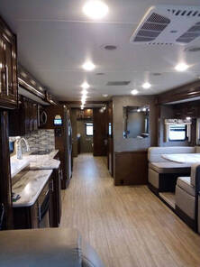 2019 Thor Challenger 37FH, $ 96,986