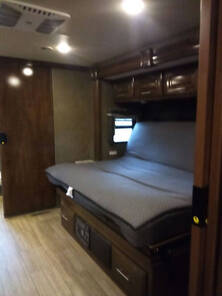 2019 Thor Challenger 37FH, $ 96,986