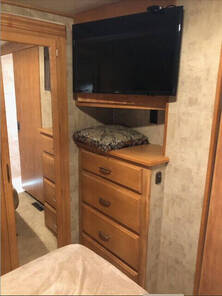 2007 Winnebago Journey 36G, $ 61,986
