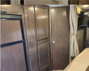 2020 Thor Four Winds 27R, $ 69,986