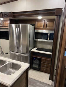 2018 Forest River Palomino Columbus 378MB, $ 43,986
