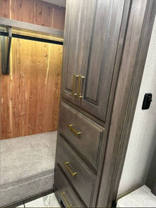 2024 Entegra Cornerstone 45D, $ 594,986