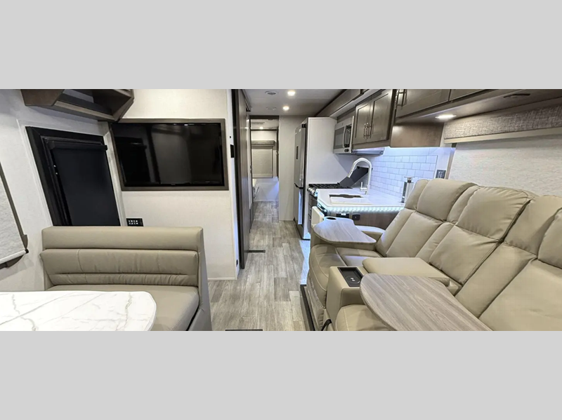 2025 Dynamax Europa 32KD, $ 350,103