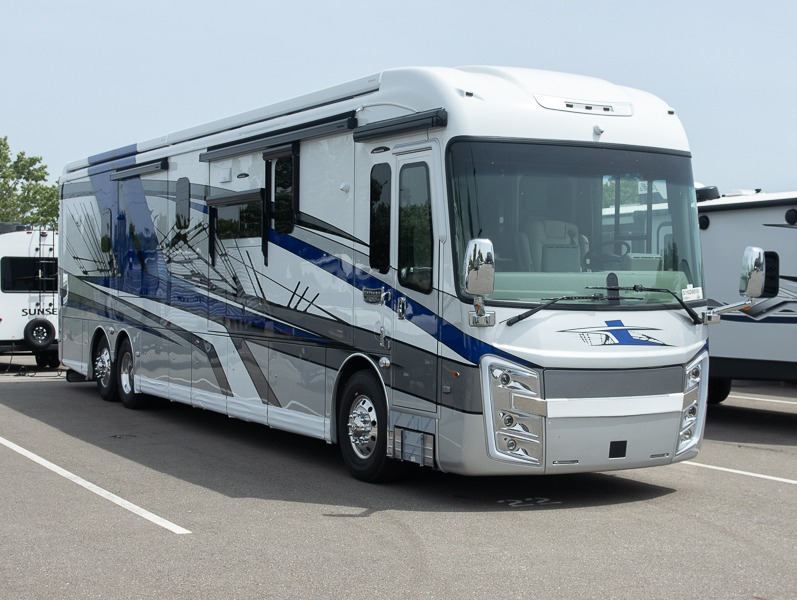 2025 Entegra Coach Cornerstone 45D, $ 961,313