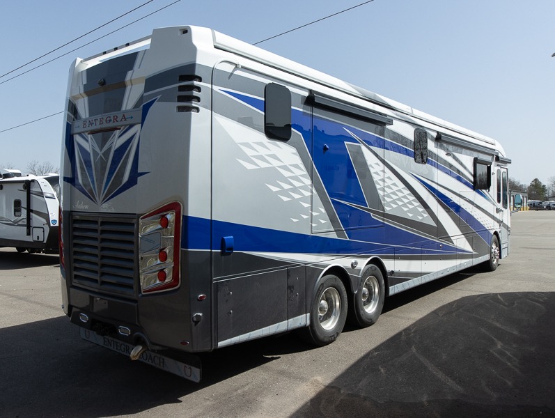 2025 Entegra Coach Anthem 44R, $ 519,990