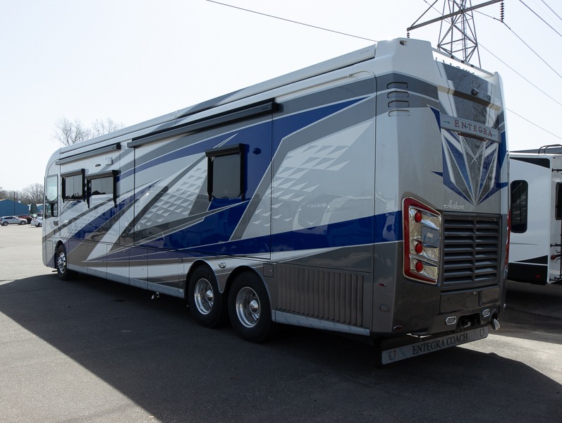 2025 Entegra Coach Anthem 44R, $ 519,990