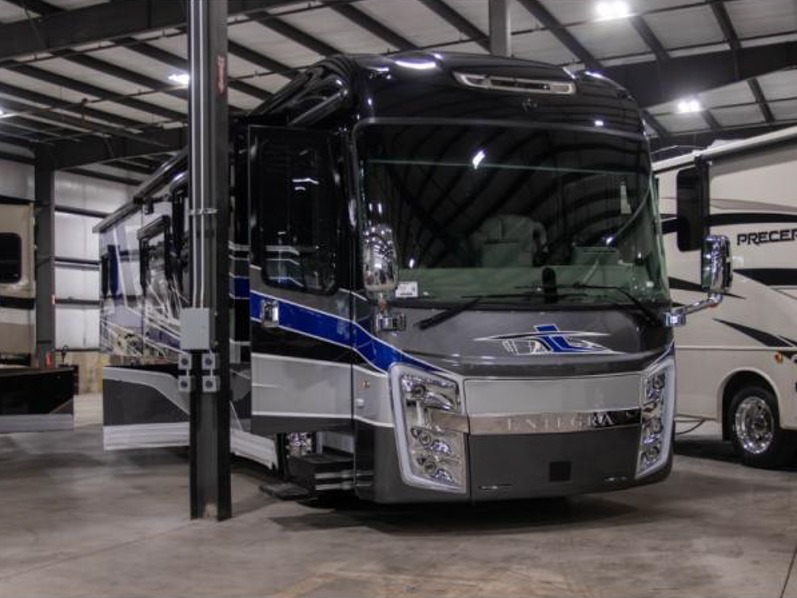 2024 Entegra Coach Cornerstone 45Z, $ 599,990