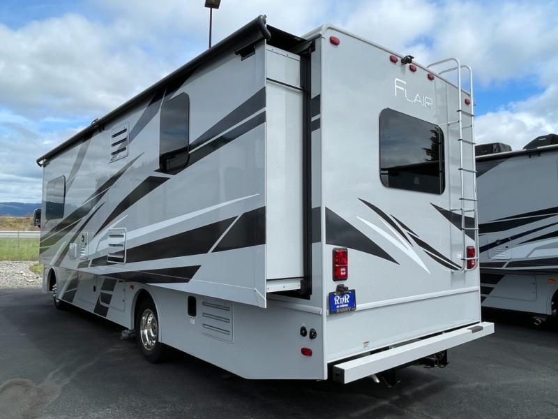 2024 Fleetwood Flair 29M, $ 119,990
