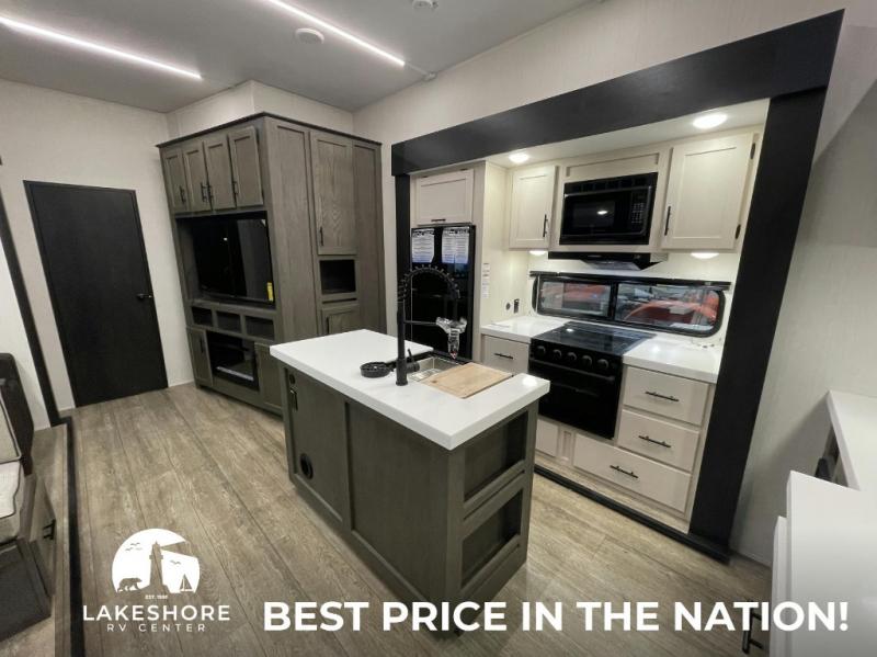 2025 Forest River Cherokee Arctic Wolf 331BH, $ 93,134