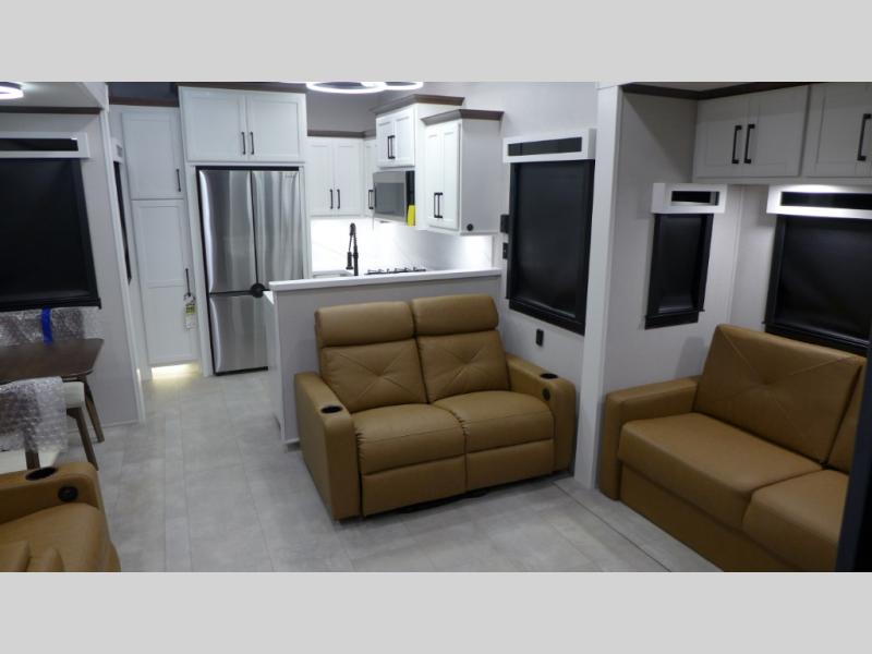 2025 Forest River Riverstone 39RKFB, $ 198,287