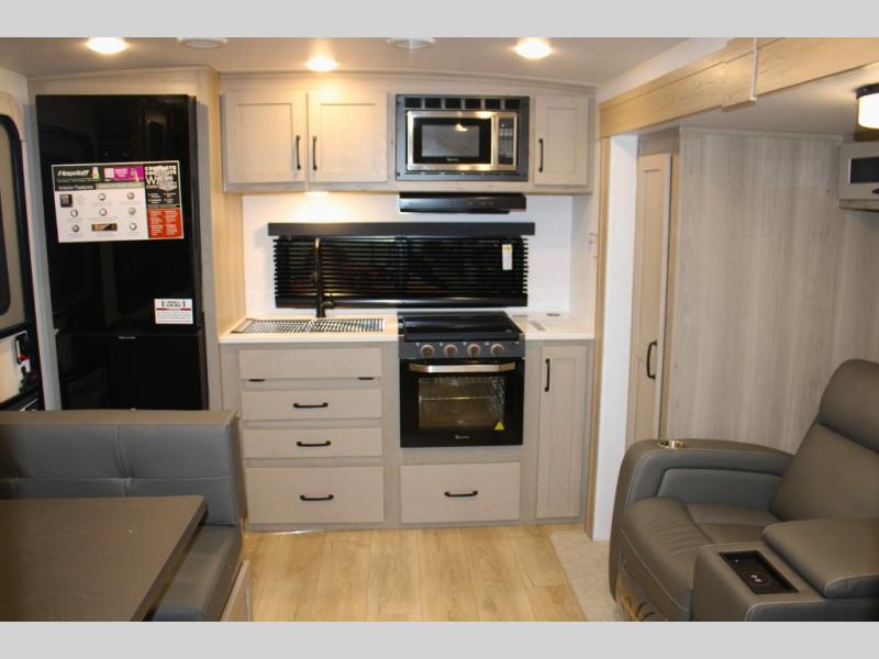2025 Forest River Flagstaff Micro Lite 25SRK, $ 51,547