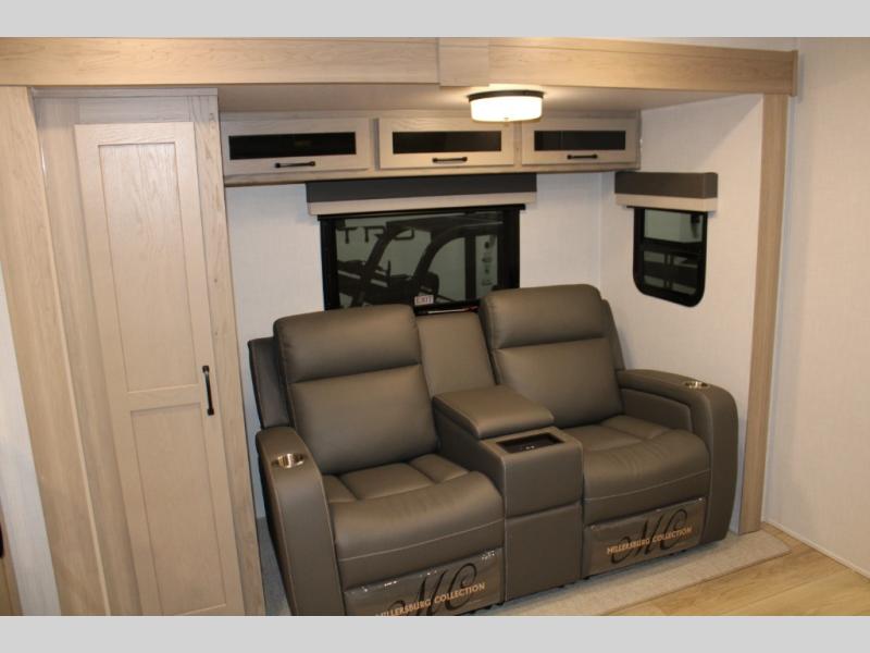 2025 Forest River Flagstaff Micro Lite 25SRK, $ 51,547
