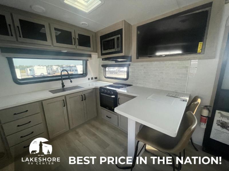 2024 Forest River Flagstaff Classic 826MBR, $ 64,791