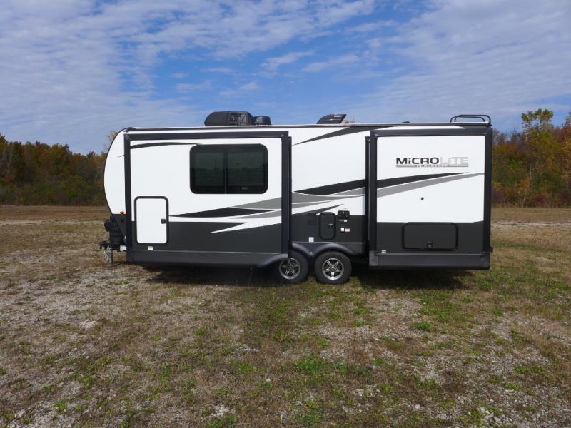 2024 Forest River Flagstaff Micro Lite 25FKBS, $ 35,990