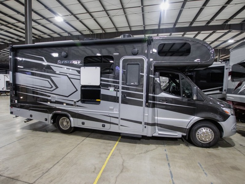 2023 Forest River SUNSEEKER MBS 2400T, $ 164,830