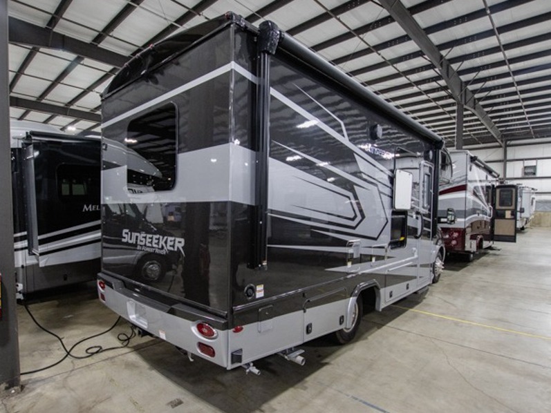 2023 Forest River SUNSEEKER MBS 2400T, $ 164,830