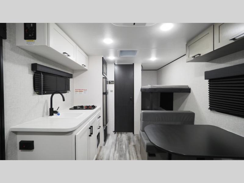 2025 Jayco Jay Feather Air SL 17BHSL, $ 24,743