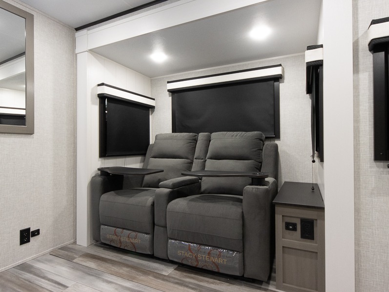2025 Jayco Jay Feather 19MRK, $ 49,778