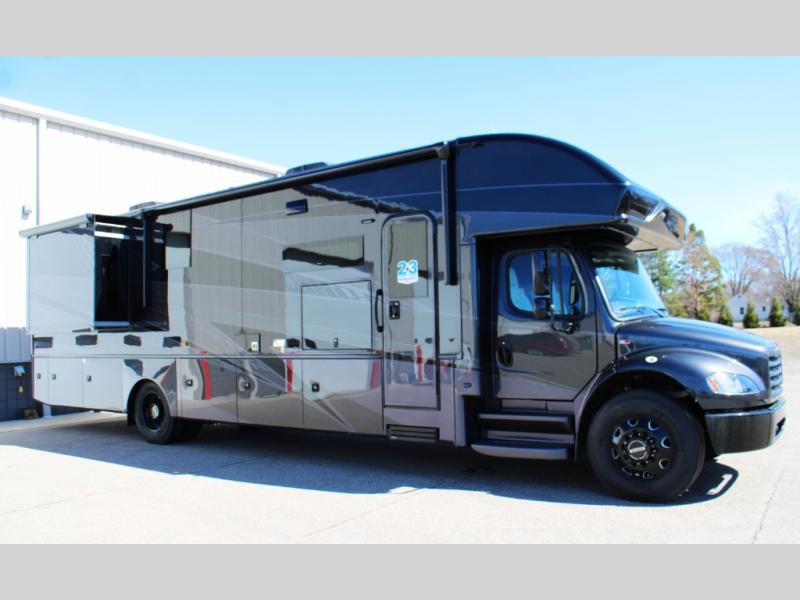 2025 Jayco Seneca 37K, $ 259,990