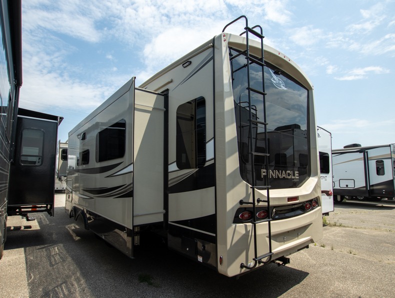 2022 Jayco Pinnacle 36KPTS, $ 89,990