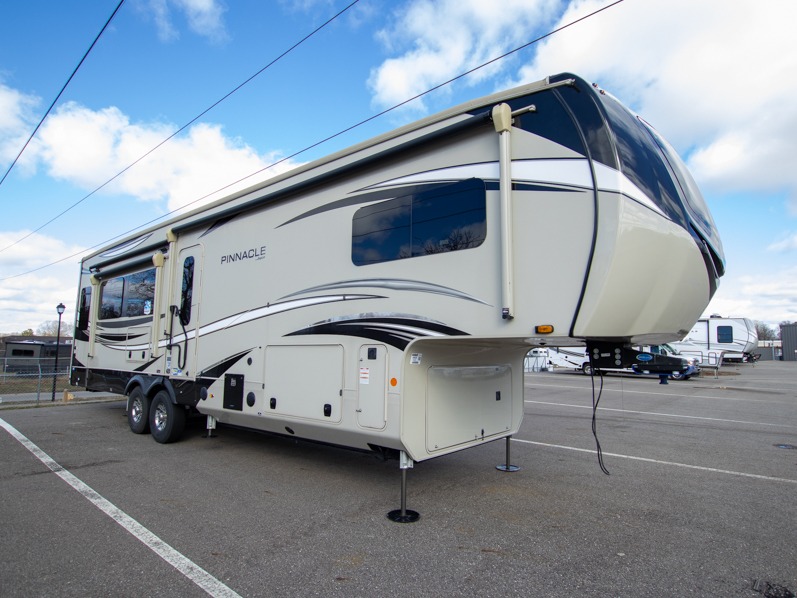 2022 Jayco Pinnacle 36SSWS, $ 94,990