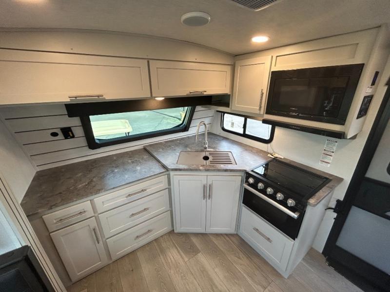 2026 Keystone Cougar Half-Ton (Travel Trailer) 25F, $ 61,018