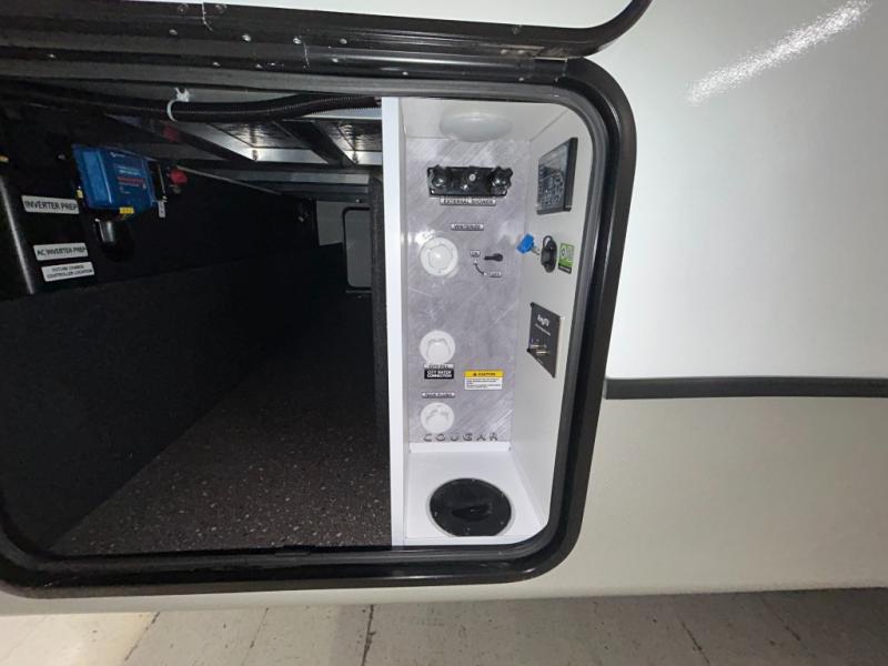 2026 Keystone Cougar Half-Ton (Travel Trailer) 22R, $ 51,450