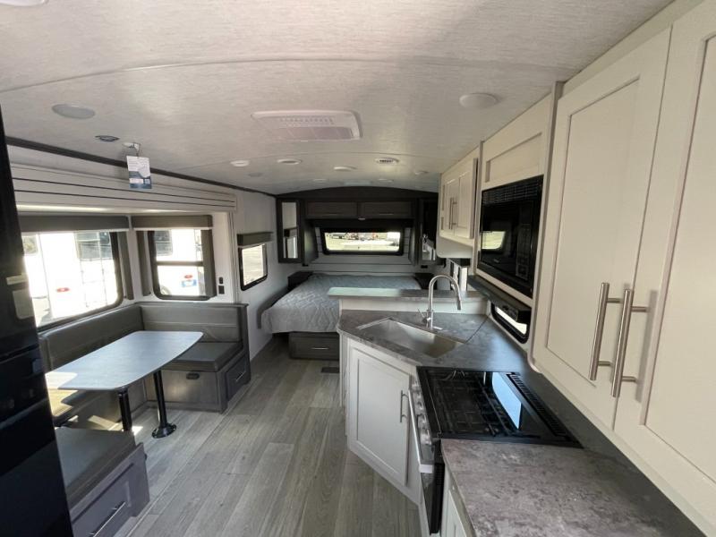 2026 Keystone Cougar Half-Ton (Travel Trailer) 22R, $ 53,203