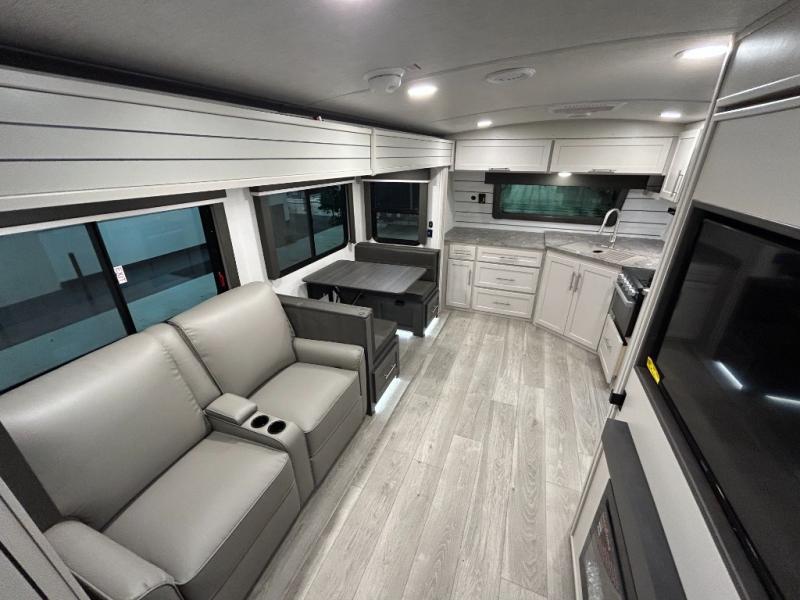 2026 Keystone Cougar Half-Ton (Travel Trailer) 25F, $ 61,018