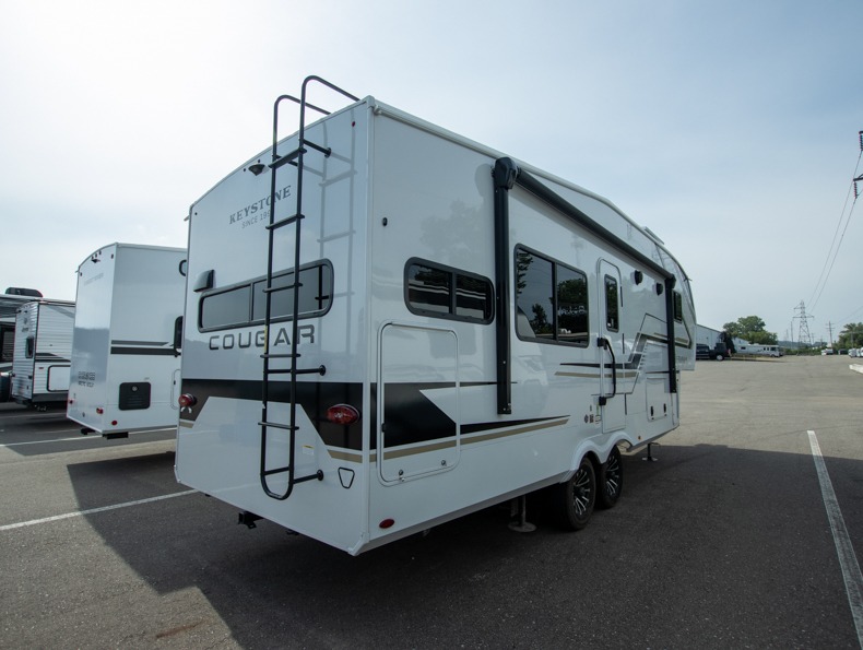 2026 Keystone Cougar Half-Ton (Fifth Wheel) 23MLE, $ 60,518