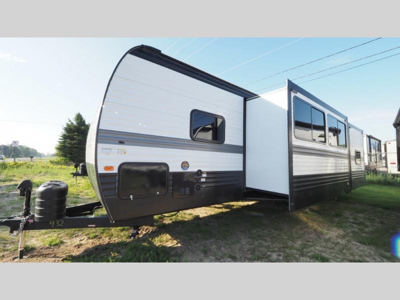 2025 Keystone Hideout (Travel Trailer - East/All) , $ 32,990