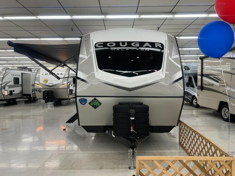 2025 Keystone Cougar Half-Ton (Travel Trailer) 22M, $ 45,990