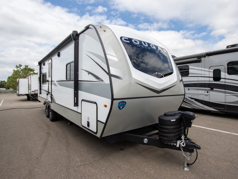 2025 Keystone Cougar Half-Ton (Travel Trailer - Ea, $ 52,682
