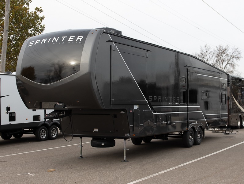 2025 Keystone Sprinter 3210RLS, $ 90,700