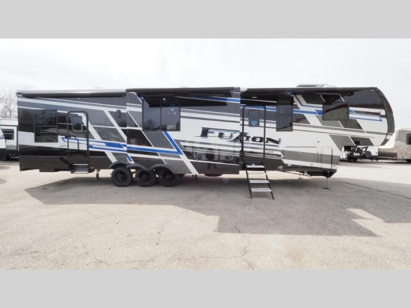 2025 Keystone Fuzion 442, $ 182,297