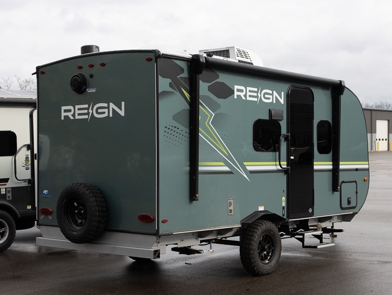 2025 Keystone Reign 15RB, $ 23,990
