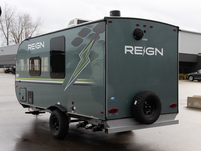 2025 Keystone Reign 15RB, $ 23,990